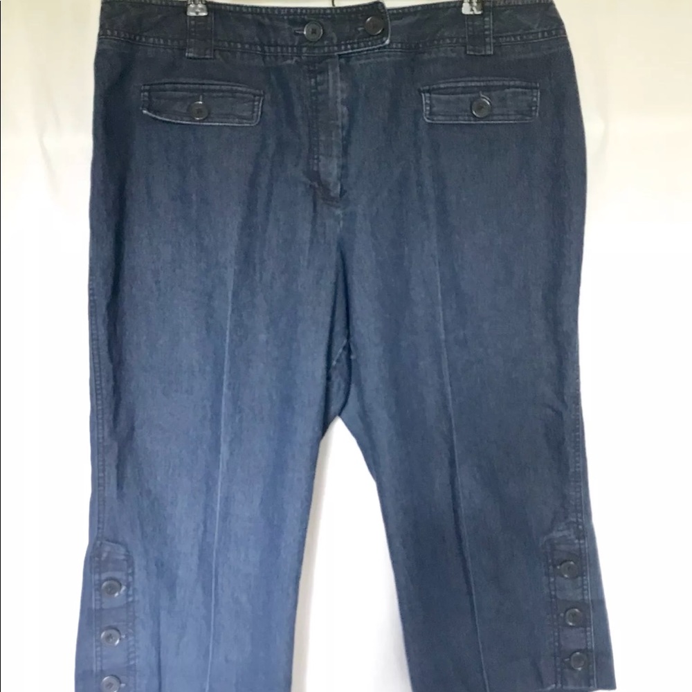 Larry Levine Woman Capris Denim Cropped Jeans